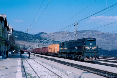 {short description of image}